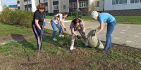 «Нурлат-информ» наводит чистоту: субботник с заботой о городе - Нурлат-⁠информ