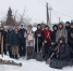 Юные нурлатцы поддержали мать бойца, расчистив снег во дворе - Нурлат-⁠информ